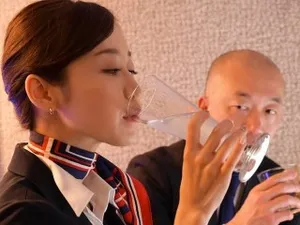 Eny văn phòng giải tỏa áp lực bằng cách thủ dâm… nhưng như vậy là chưa đủ