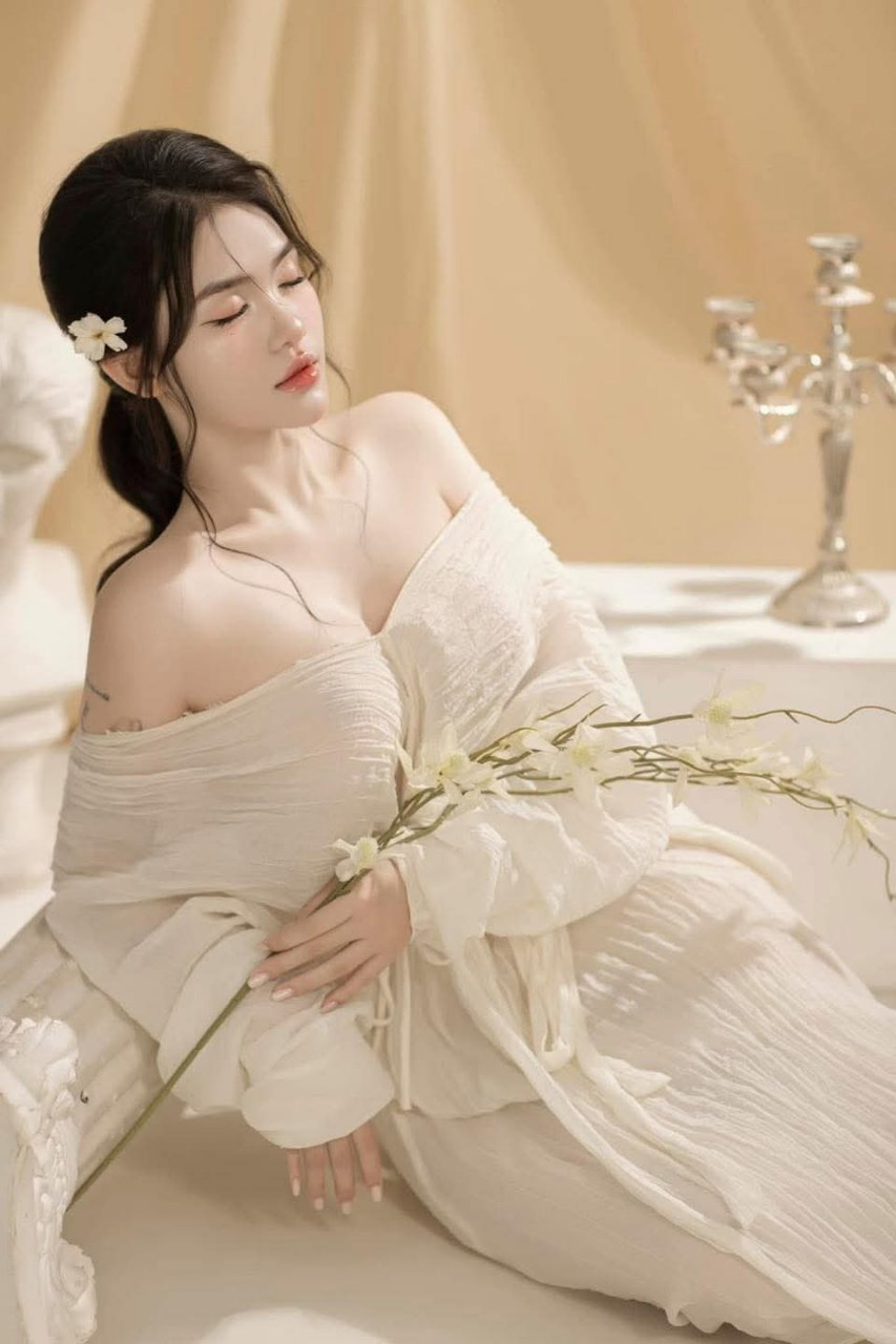 Người yêu của con trai nện bố Ông chồng để trả đủa bà má Ông xã khó tính